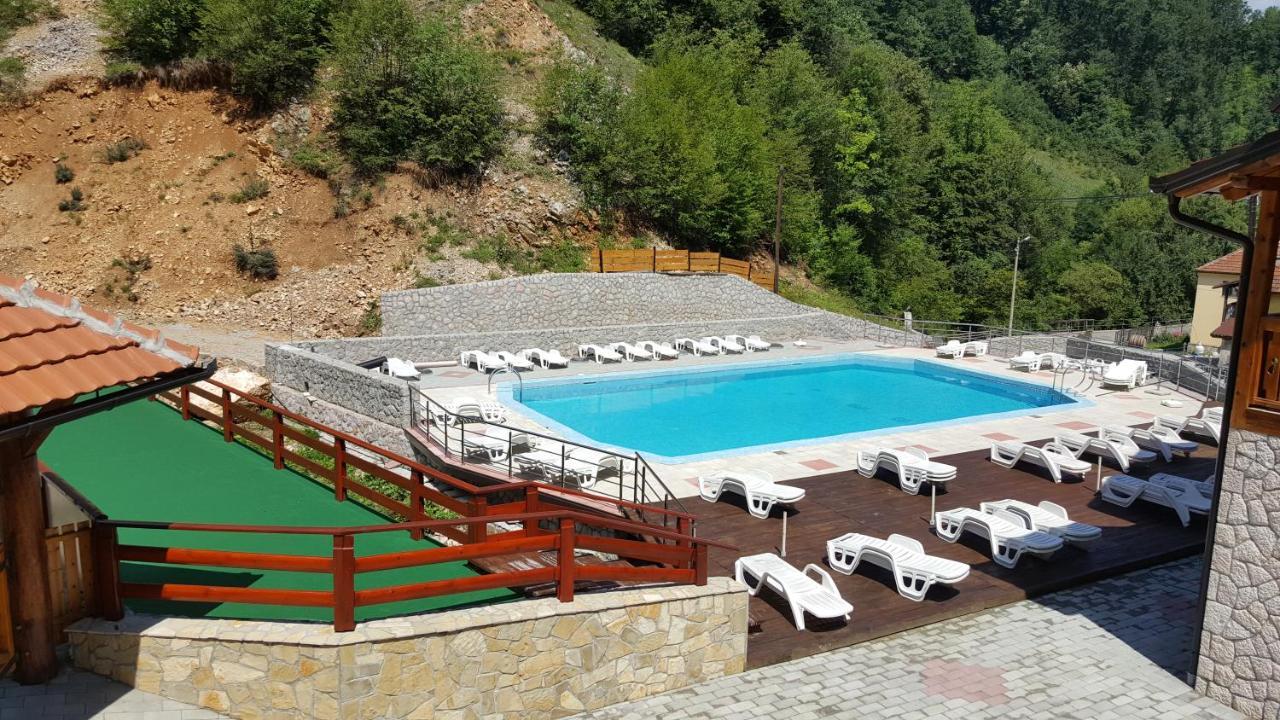 فيلا Užiceفي Izvor Bazeni Vrela المظهر الخارجي الصورة